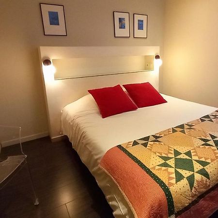 Burdigala Homes - Les Apparts De La Course Bordeaux Szoba fotó
